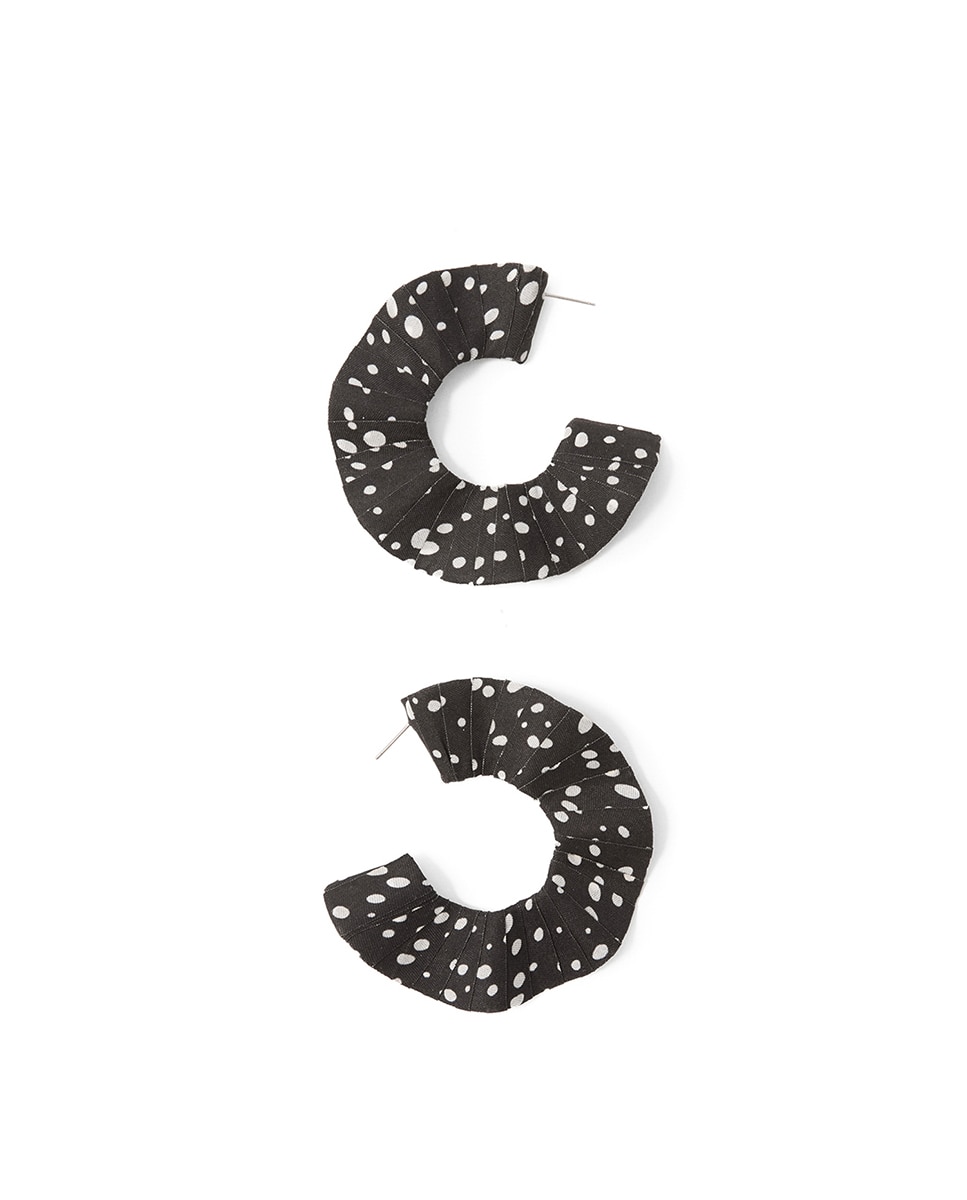 Brincos Forrados com Bolinhas Preto-1