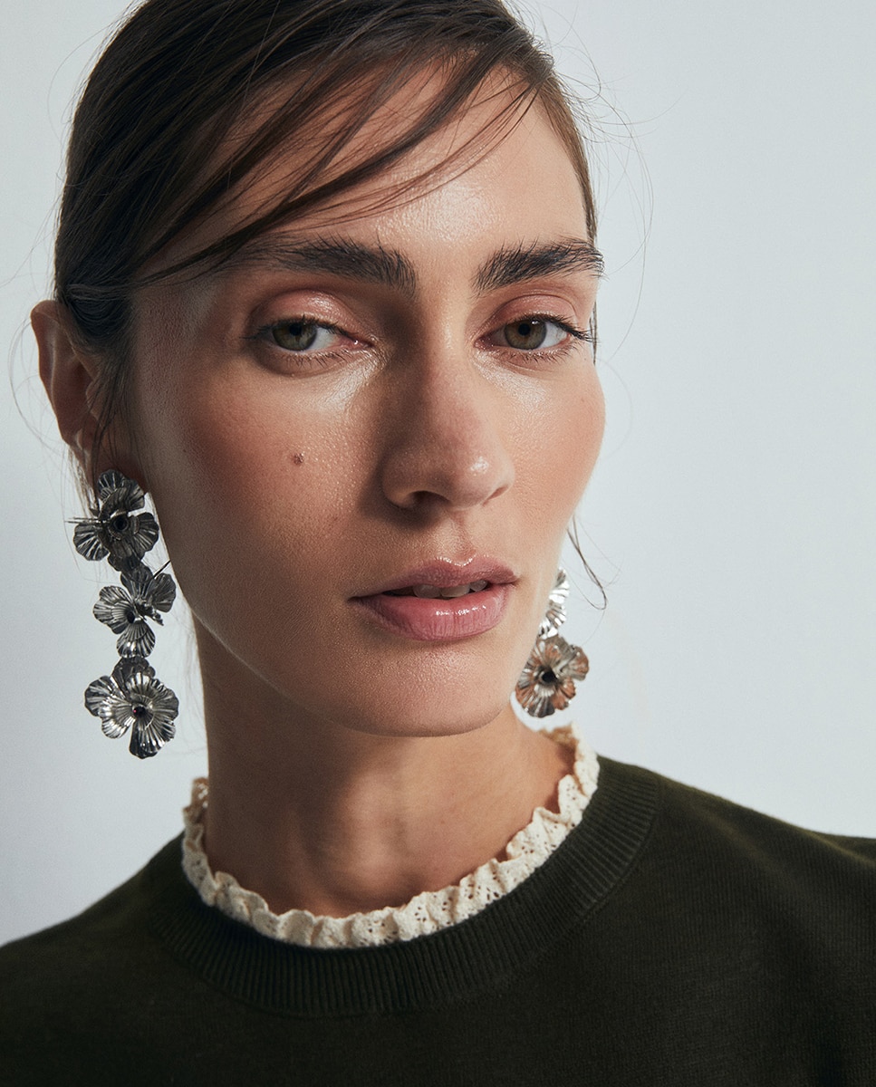 Imagen 0 de Pendientes largos flores