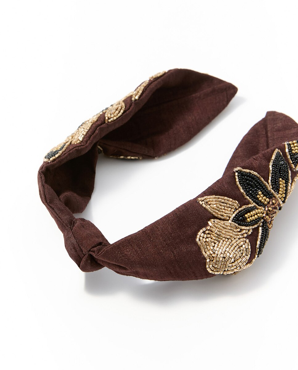 Bandolete com Bordado Floral Castanho-2