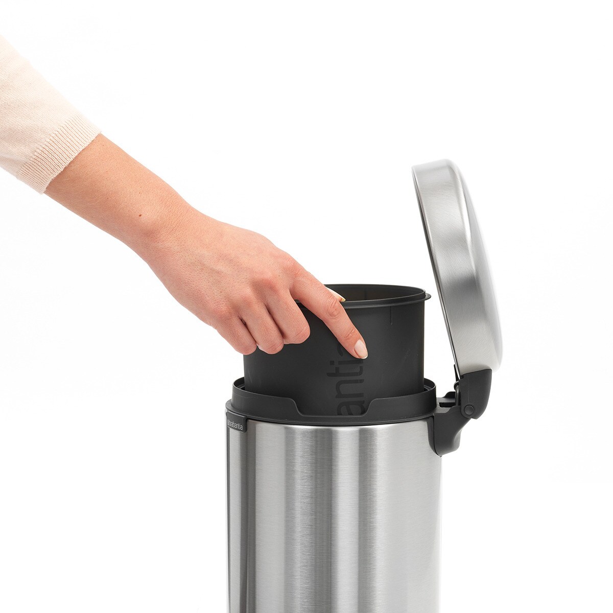 Papelera de baño con pedal NewIcon 3L Brabantia - Acero mate 3 litros Acero mate-3