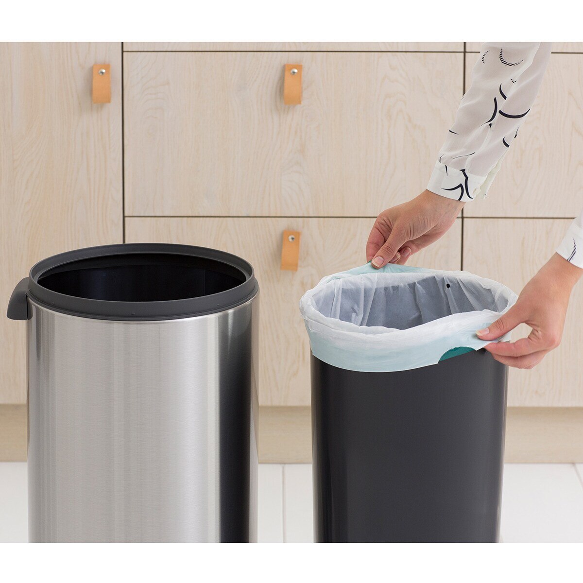Cubo de basura de acero Touch Bin 30L Brabantia - Verde 30 litros Plata-6