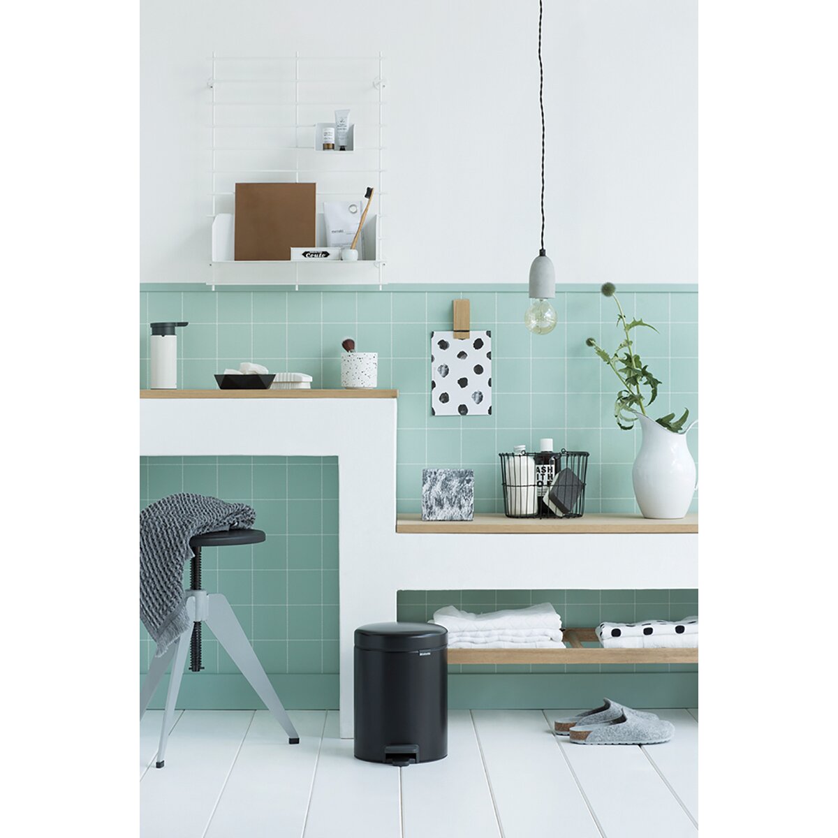 Papelera de baño con pedal NewIcon 5L Brabantia - Negro 5 litros Negro-3