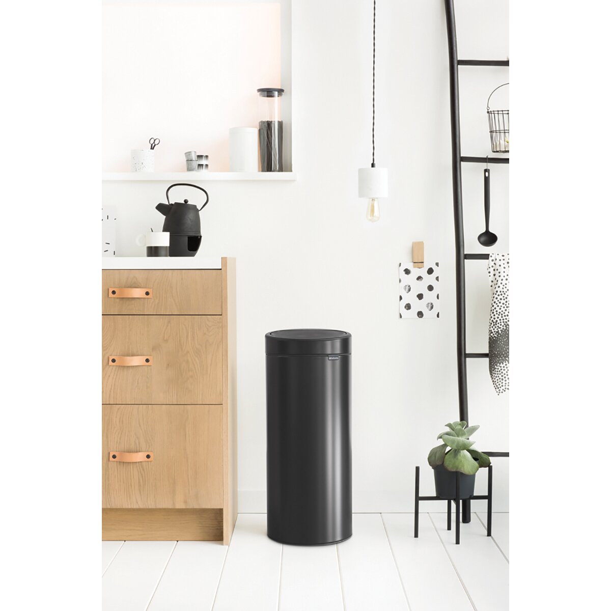 Cubo de basura de acero Touch Bin 30L Brabantia - Negro Negro-2