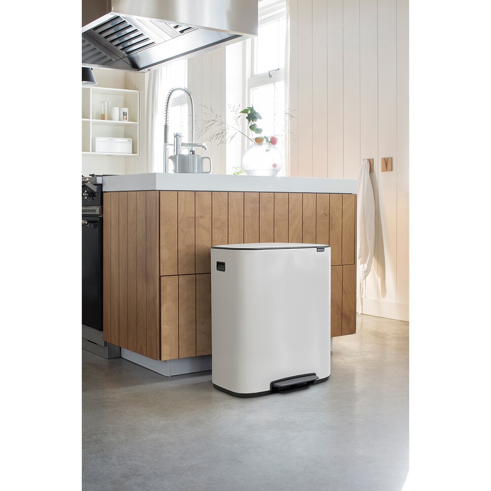 Imagen 0 de Cubo de basura con pedal para reciclar BO 2x30 L Brabantia Platino