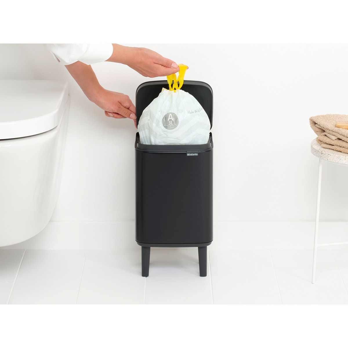 Cubo de baño Bo Hi Brabantia - Negro mate 4 litros Negro mate-8