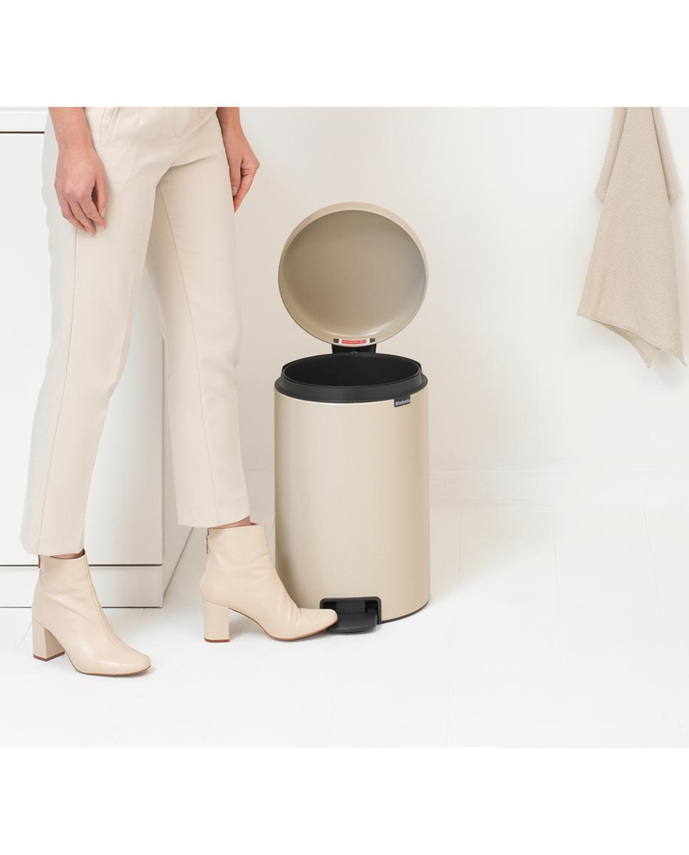 Cubo de basura con pedal NewIcon 20L Brabantia - Beige 20 litros Beige-5