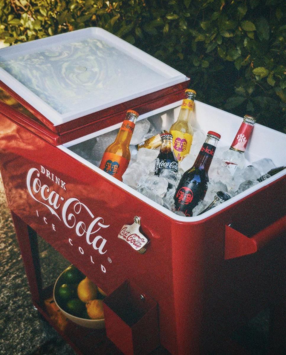 Carrinho Geleira para Jardim Coca Cola Vermelho-5