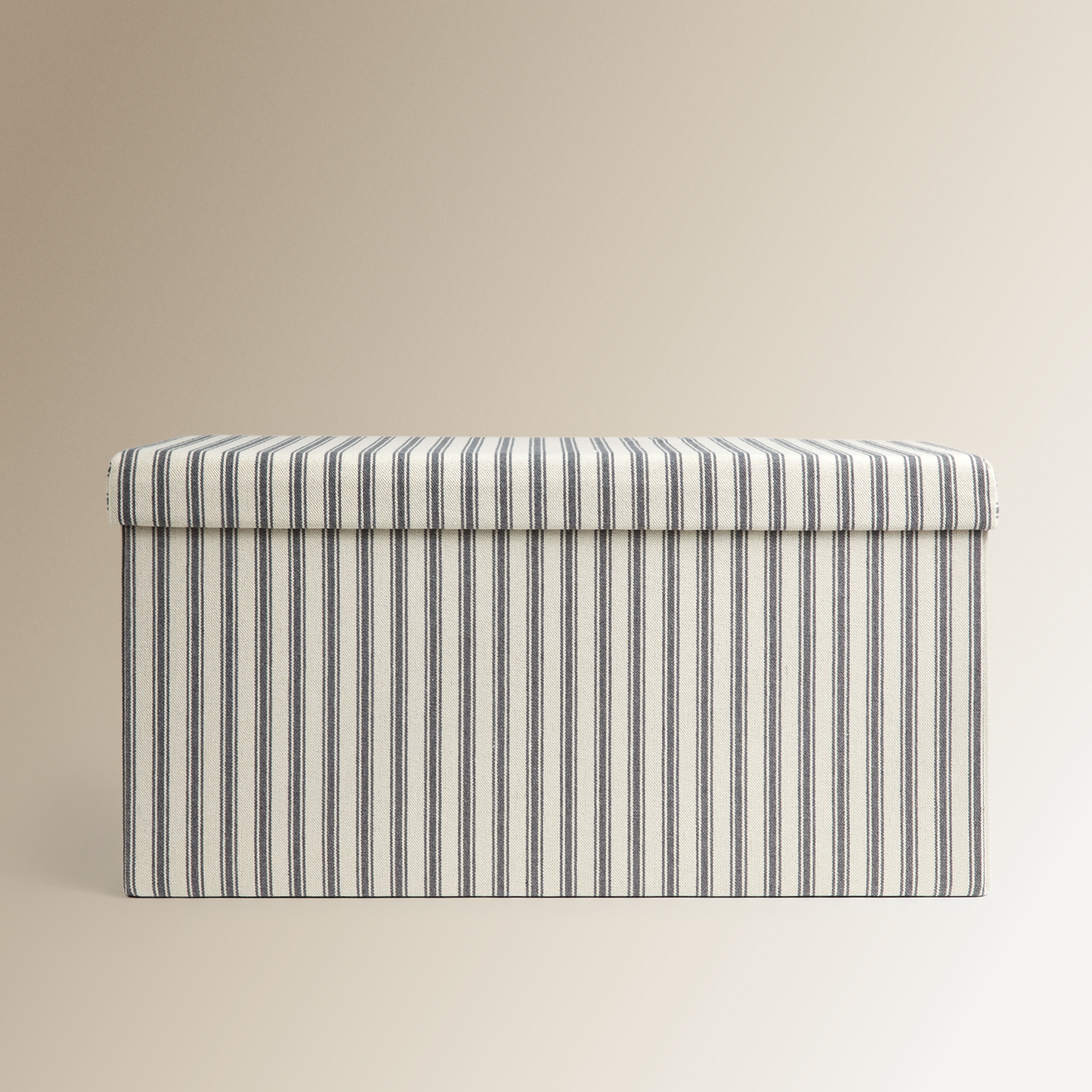 Imagem 0 de Caixa puf às riscas