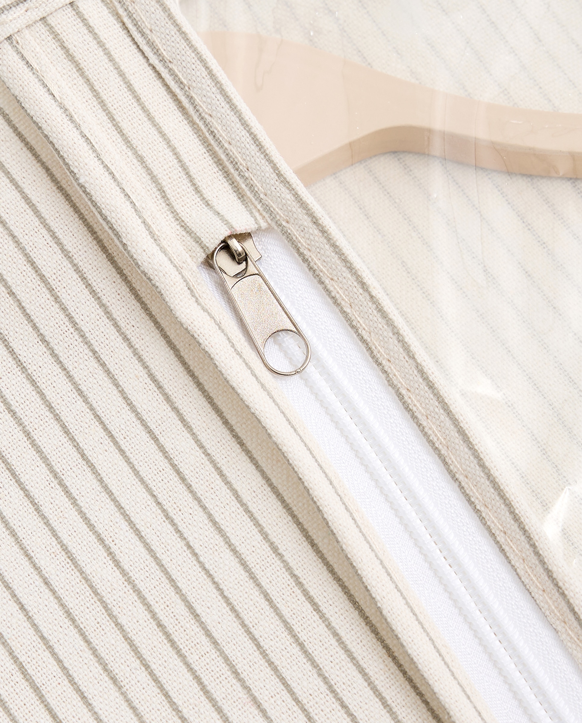 Capa para Sobretudo Riscas Cru-3