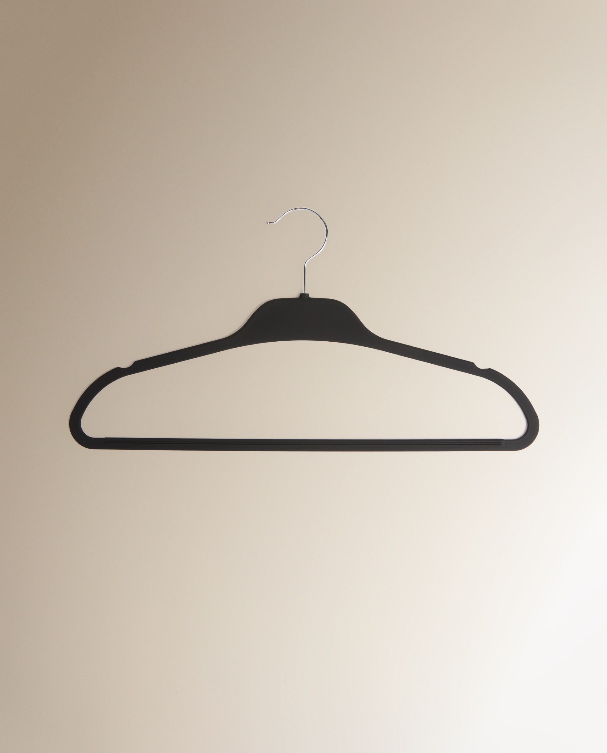 Conjunto de 6 Cabides Engomados Preto-3