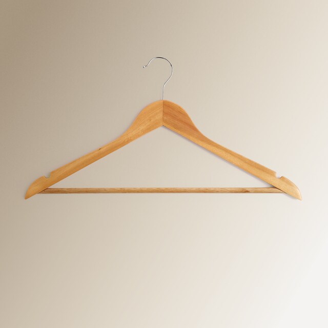 Imagen 0 de Set 4 perchas de madera Basics El Corte Inglés