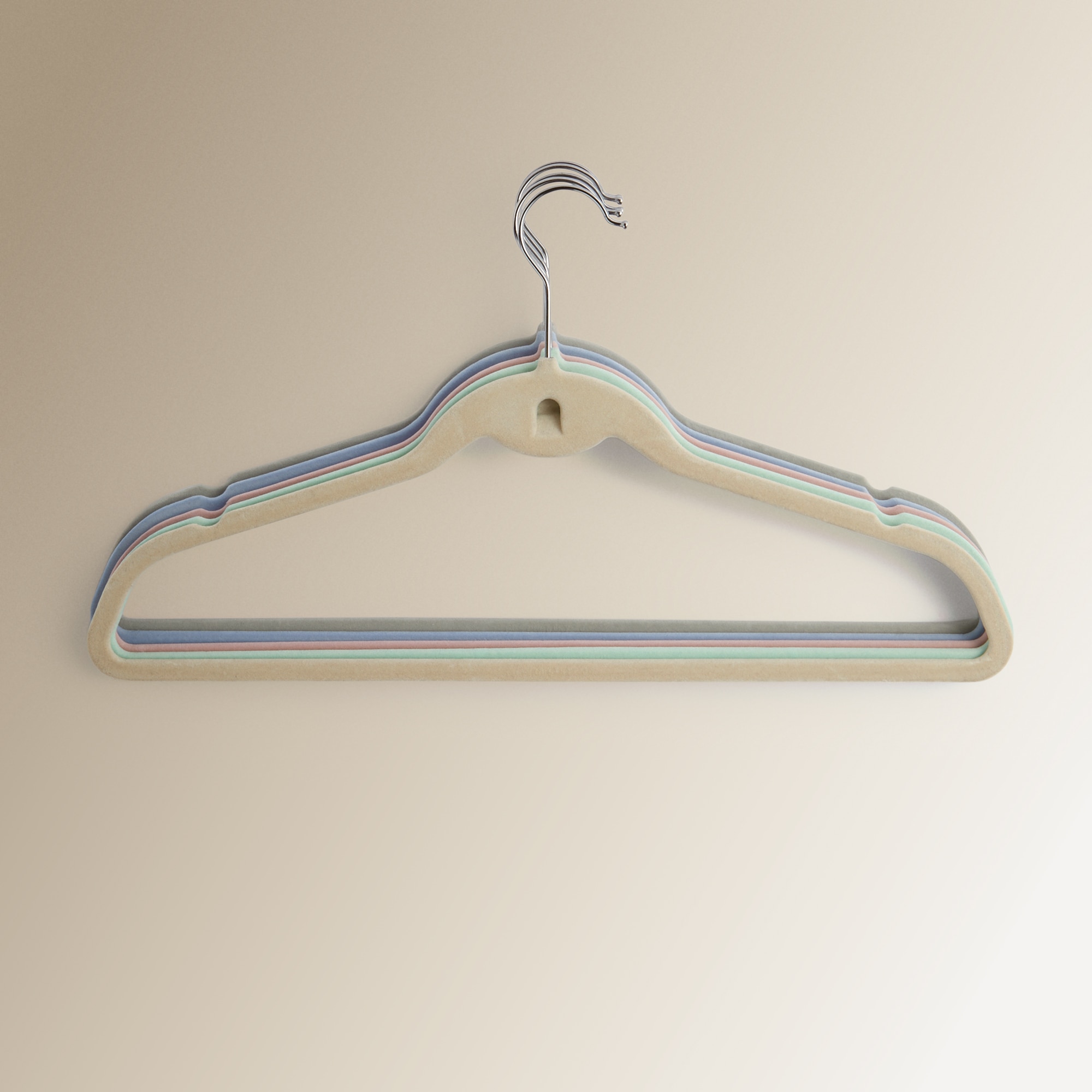 Imagen 0 de Set 5 perchas flocadas Basics El Corte Inglés