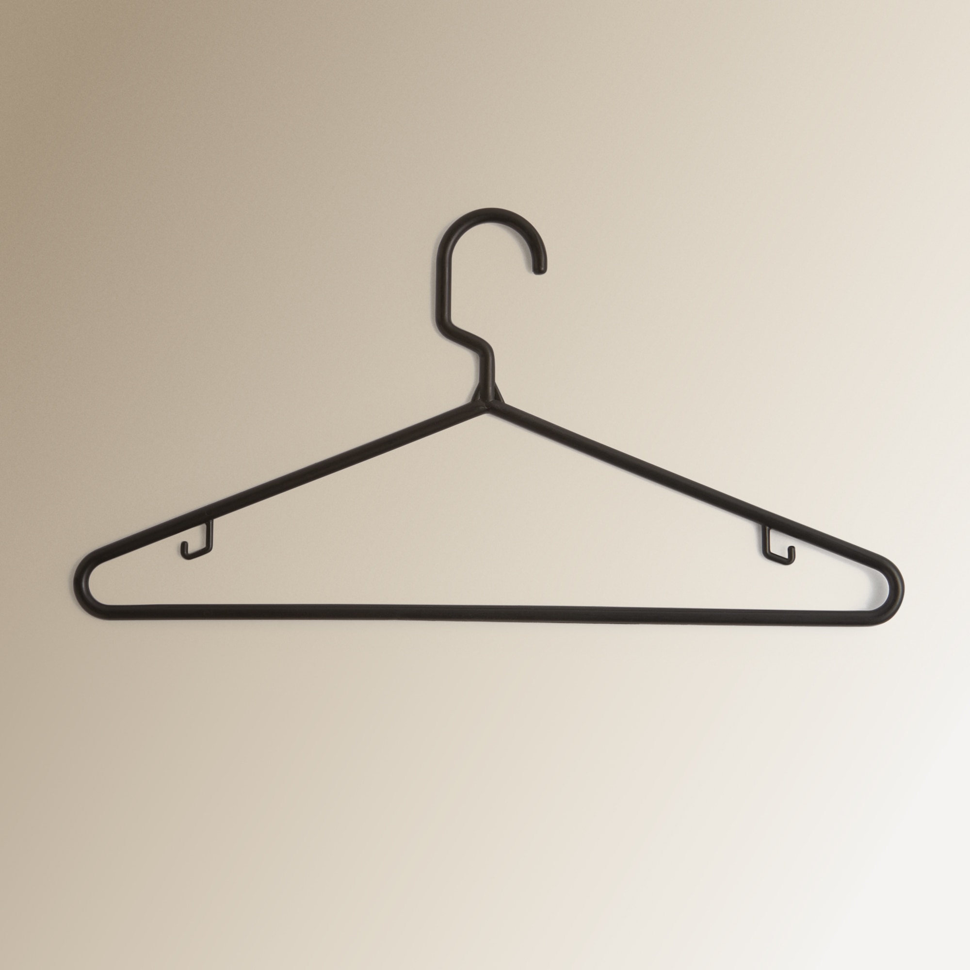 Imagen 0 de Set 10 perchas negras de plástico Nuestro Mejor Precio - El Corte Inglés