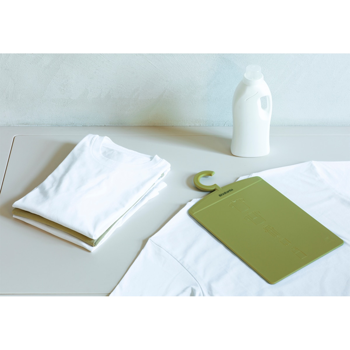 Tábua para dobrar camisas Brabantia Verde-12