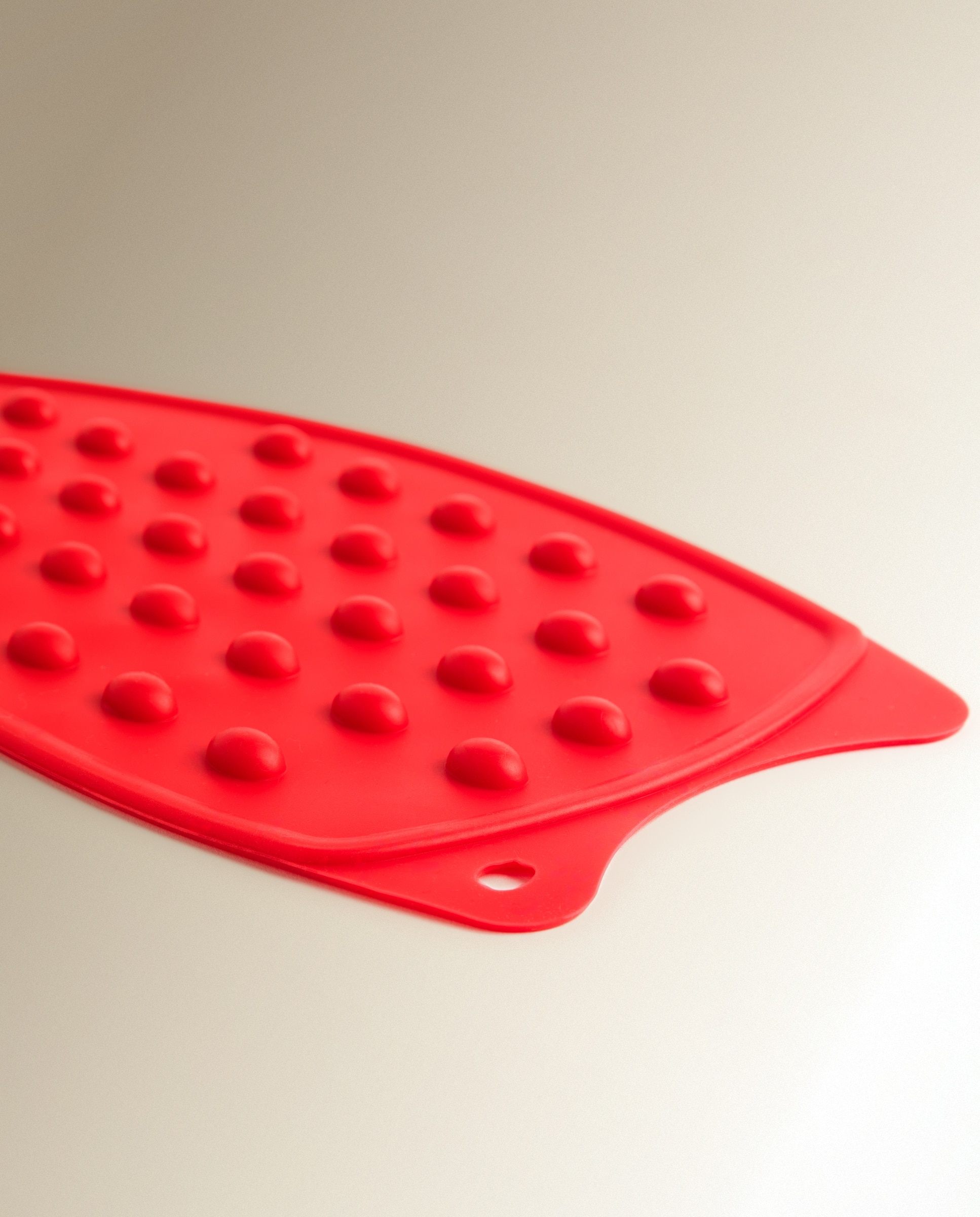 Suporte para Prancha de Silicone Vermelho-2