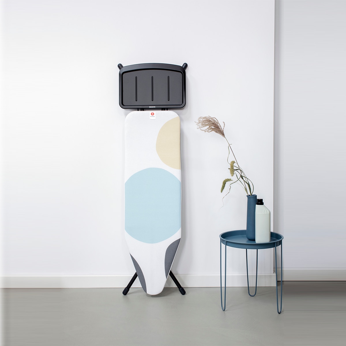 Tábua de engomar para ferro com caldeira 124x38 Spring Plan Preto-4