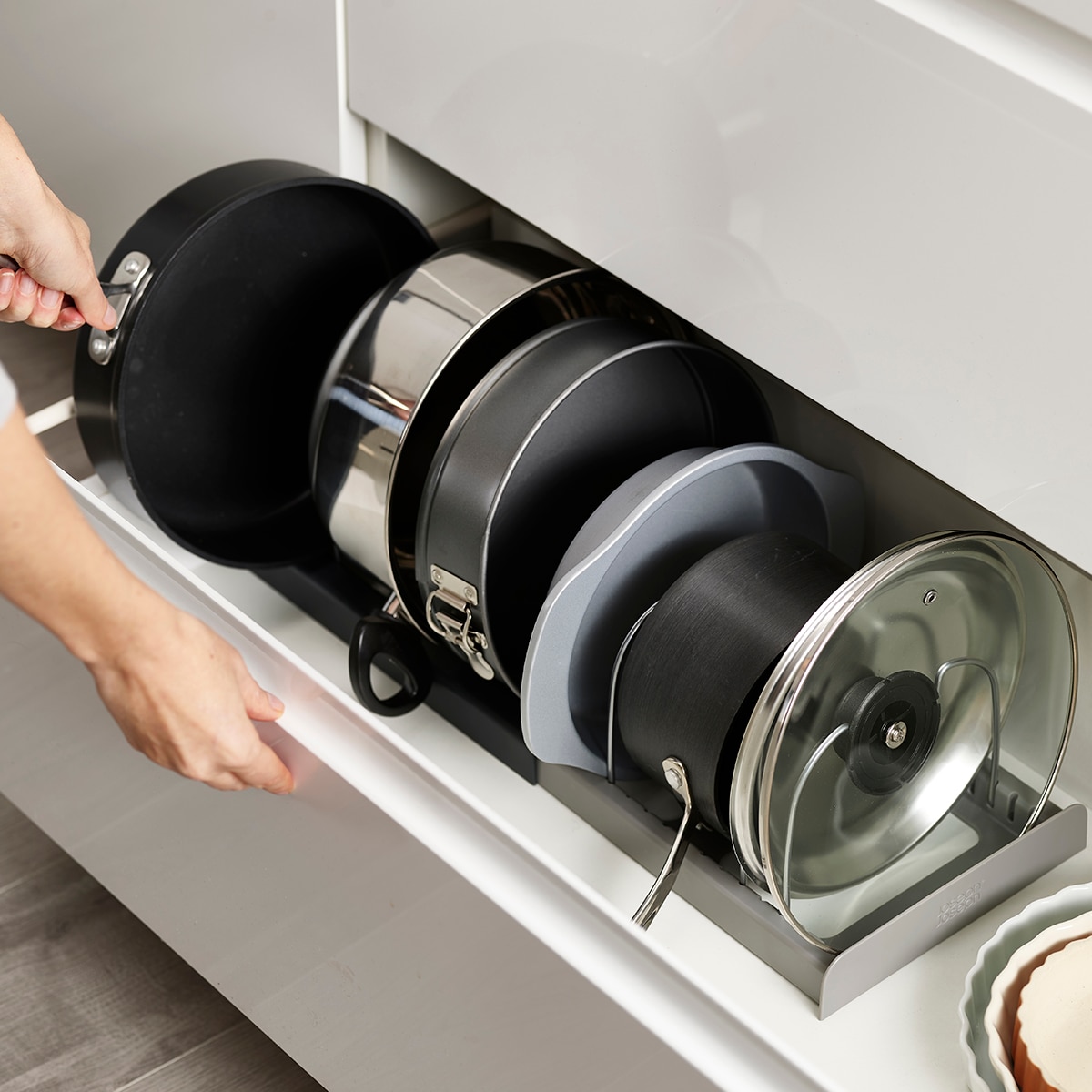 Organizador de utensílios de cozinha extensível CupboardStore™ Cinzento-7