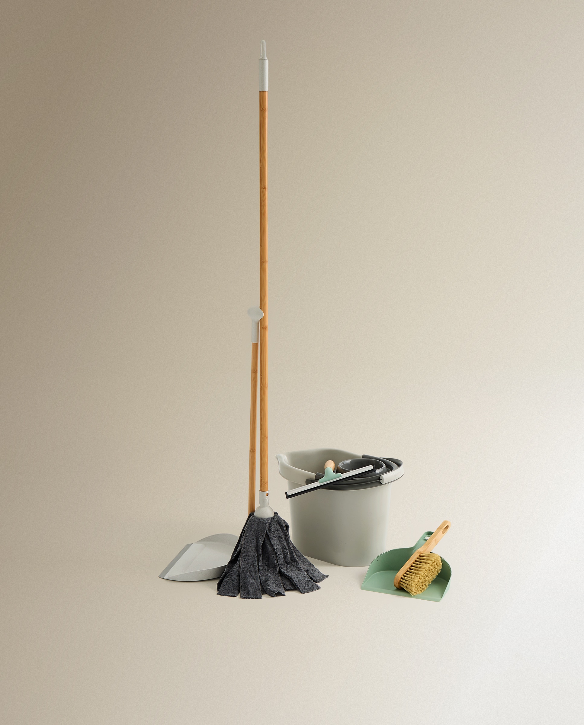 Balde com Escorredor Reciclável - 12 L Cinzento-5