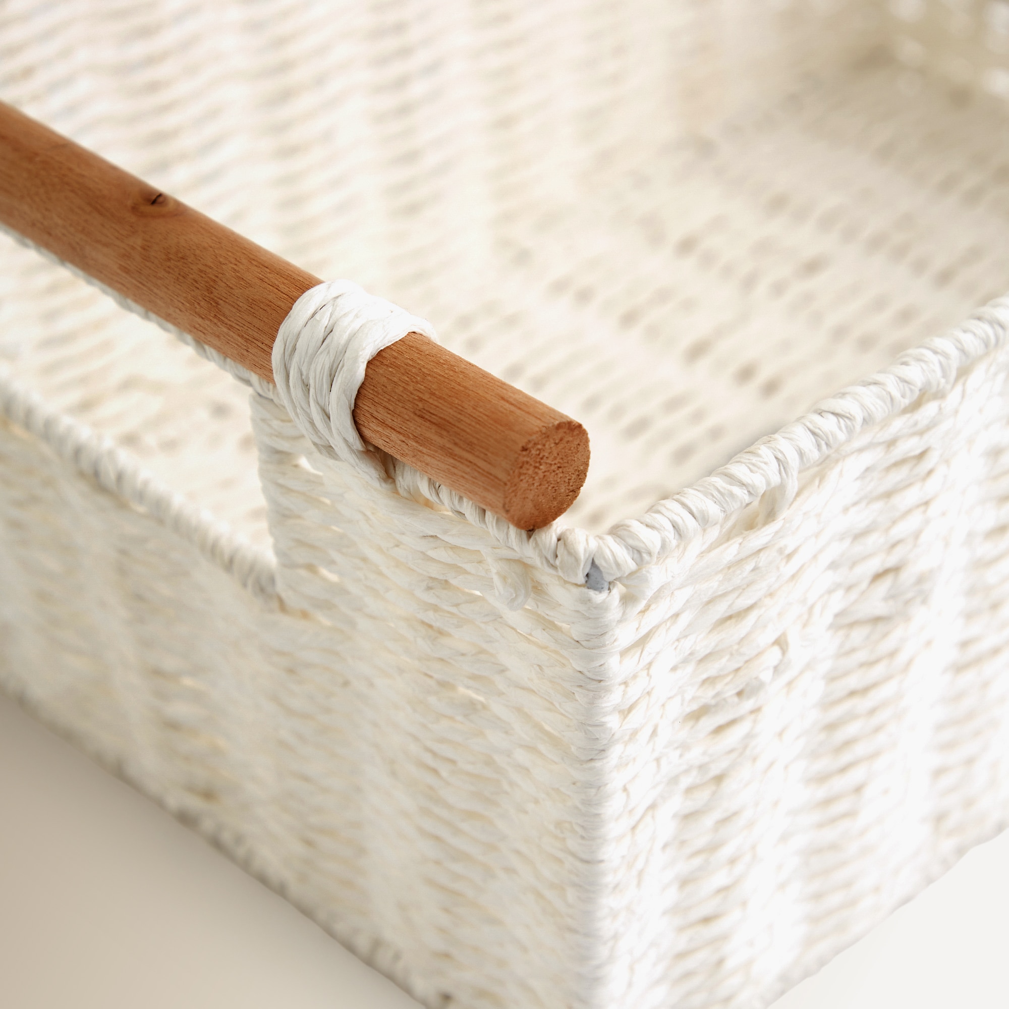 Cesta com asas de madeira Branco-3