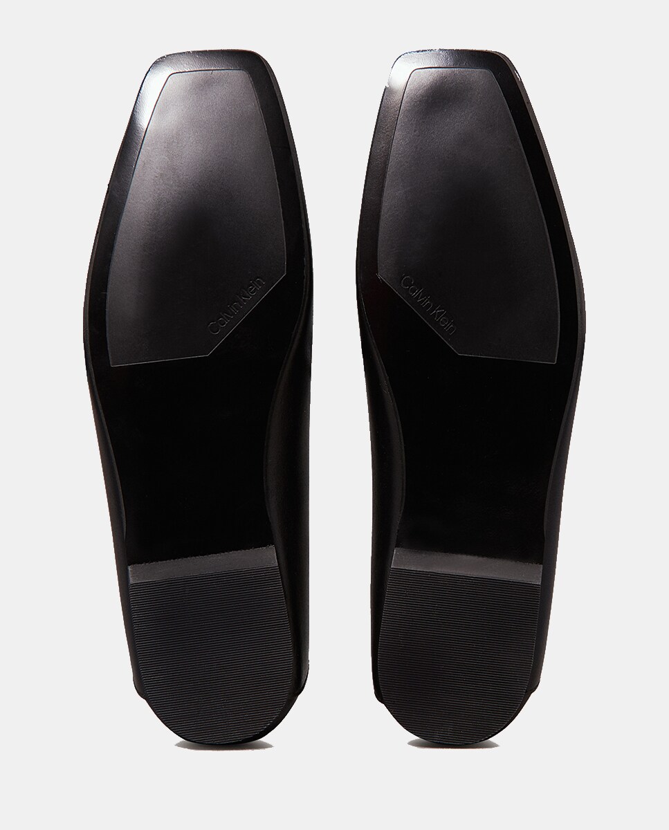 Sabrinas em Pele com Biqueira Quadrada Preto-4