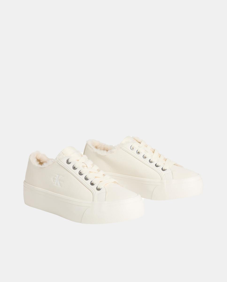 Sapatilhas em Pele Creme-2