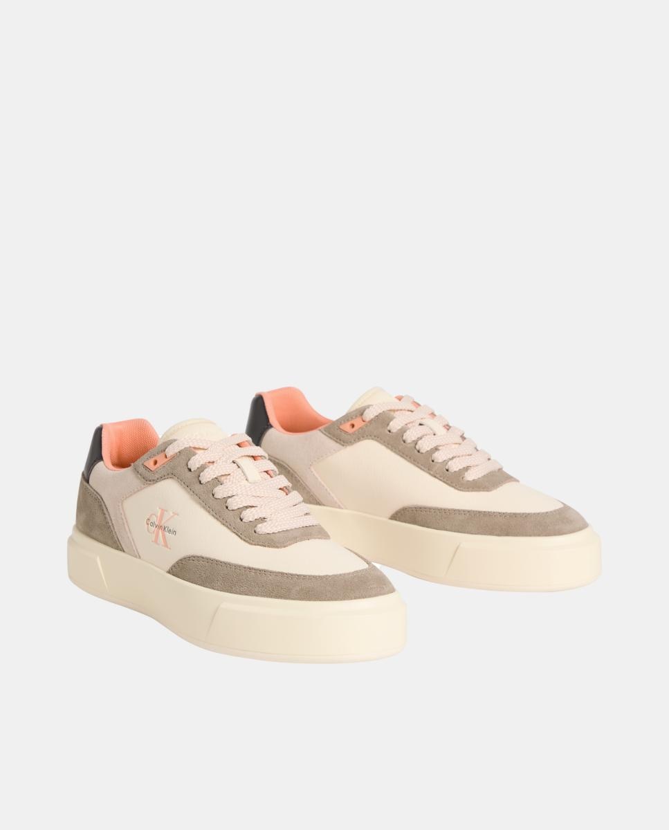 Sapatilhas em Pele Creme-2