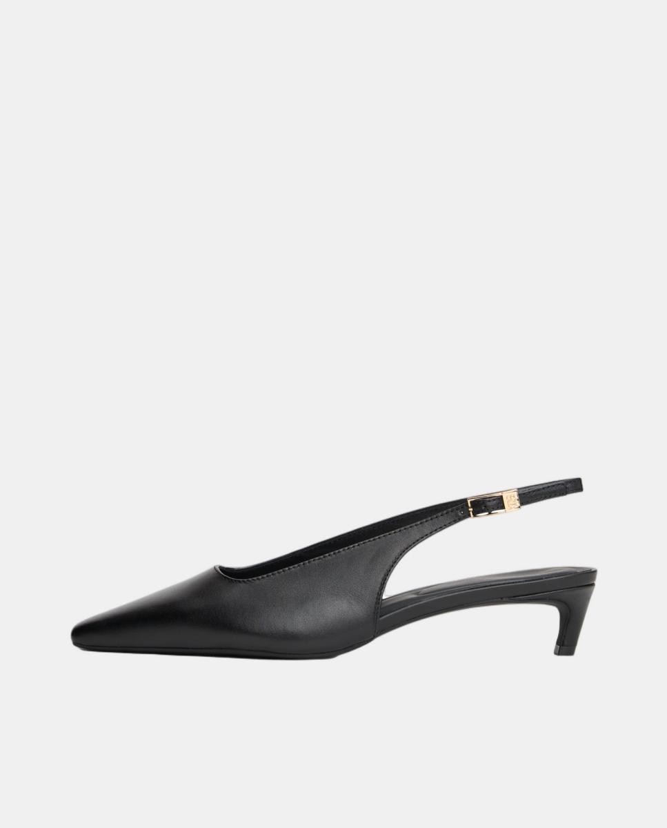 Sapatos Slingback com Fivela e Salto Baixo - Preto Preto-2