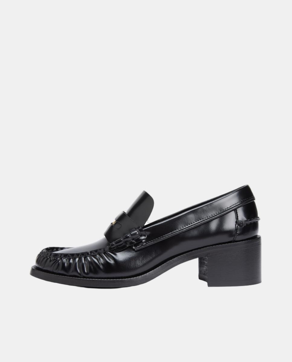 Mocassins de Verniz com Salto Preto-2