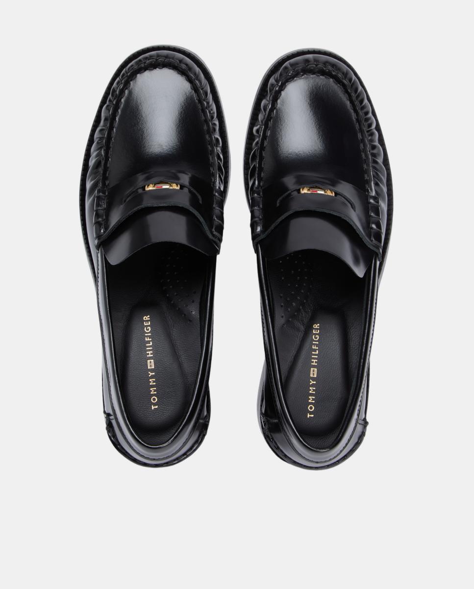 Mocassins de Verniz com Salto Preto-6