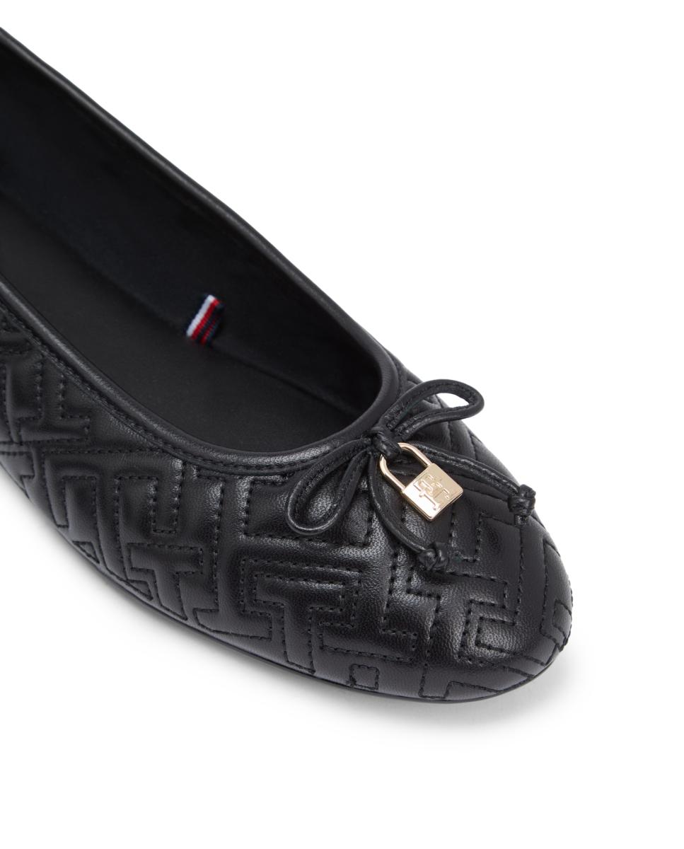 Sabrinas em Tecido Plano - Preto Preto-7