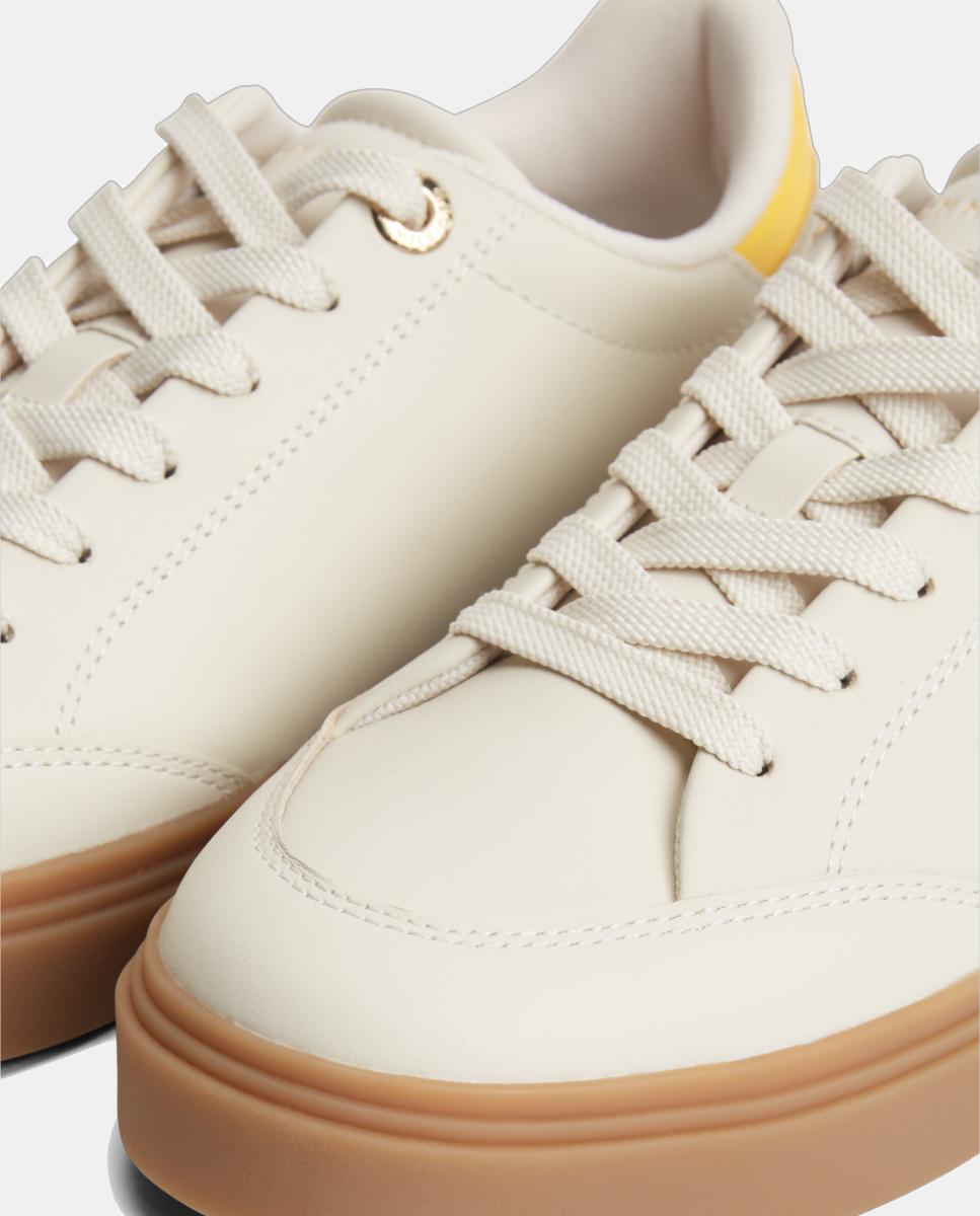 Sapatilhas em Pele Creme-6