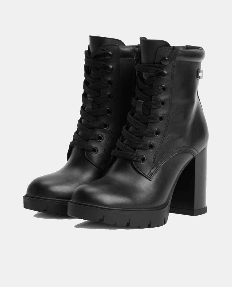 Botins com Atacadores e Salto Alto Preto-5