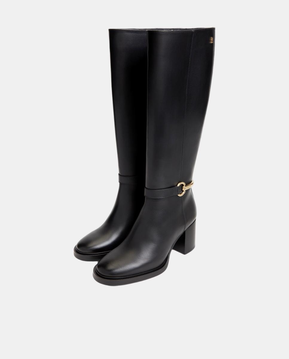 Botas Altas com Salto Preto-2