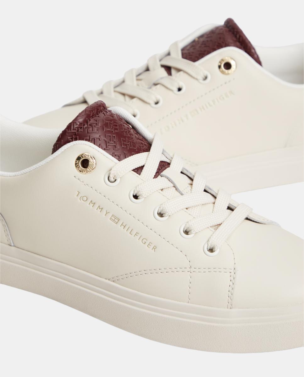 Sapatilhas com Detalhe de Monograma Creme-6
