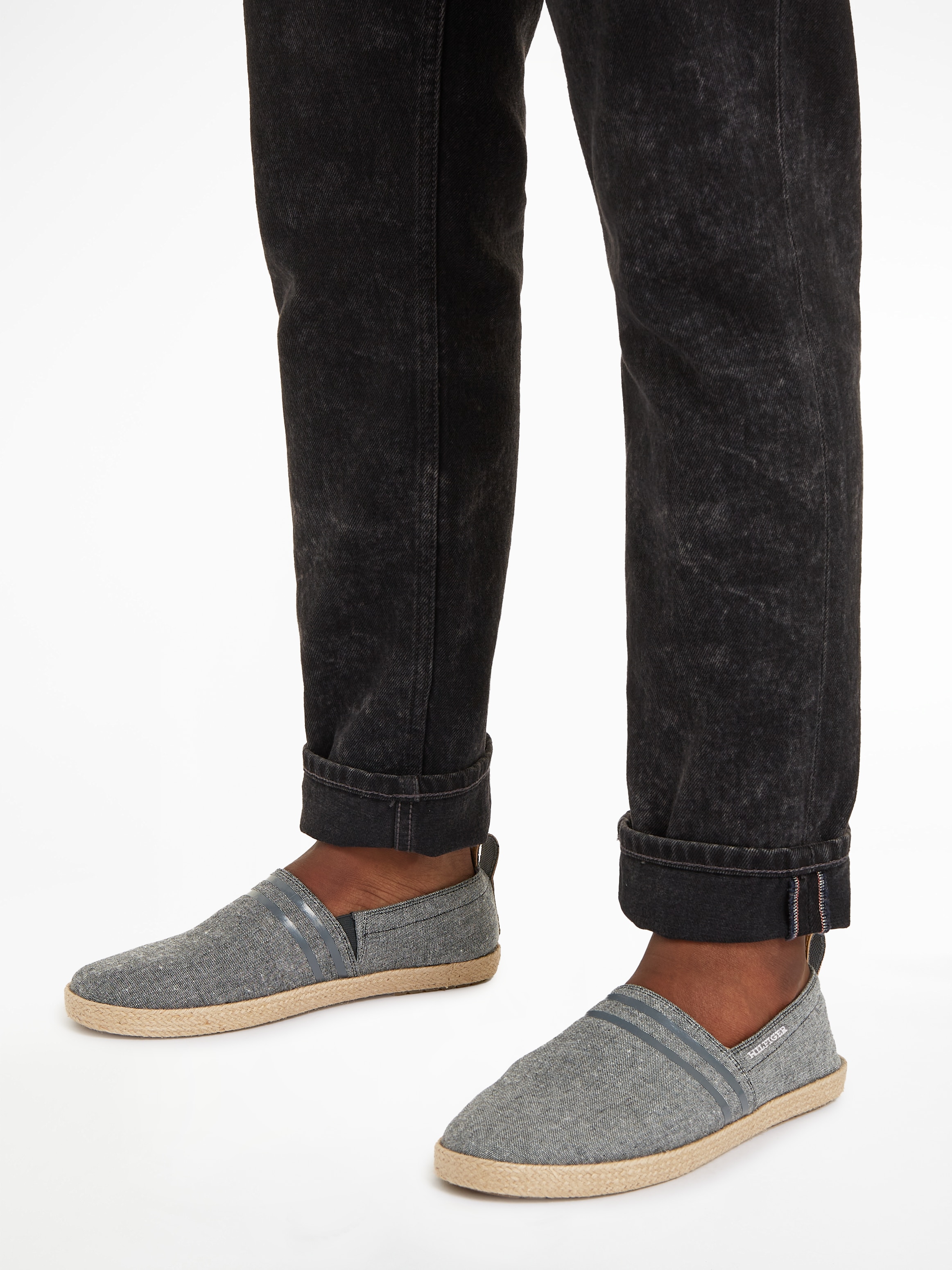 Alpercatas em Chambray de Linho às Riscas Preto-2