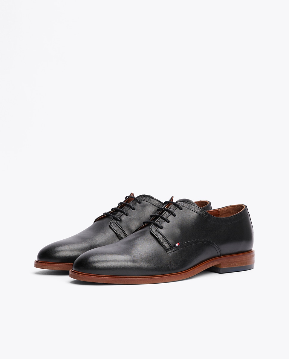 Sapatos em Pele com Insígnia Traseira Preto-12