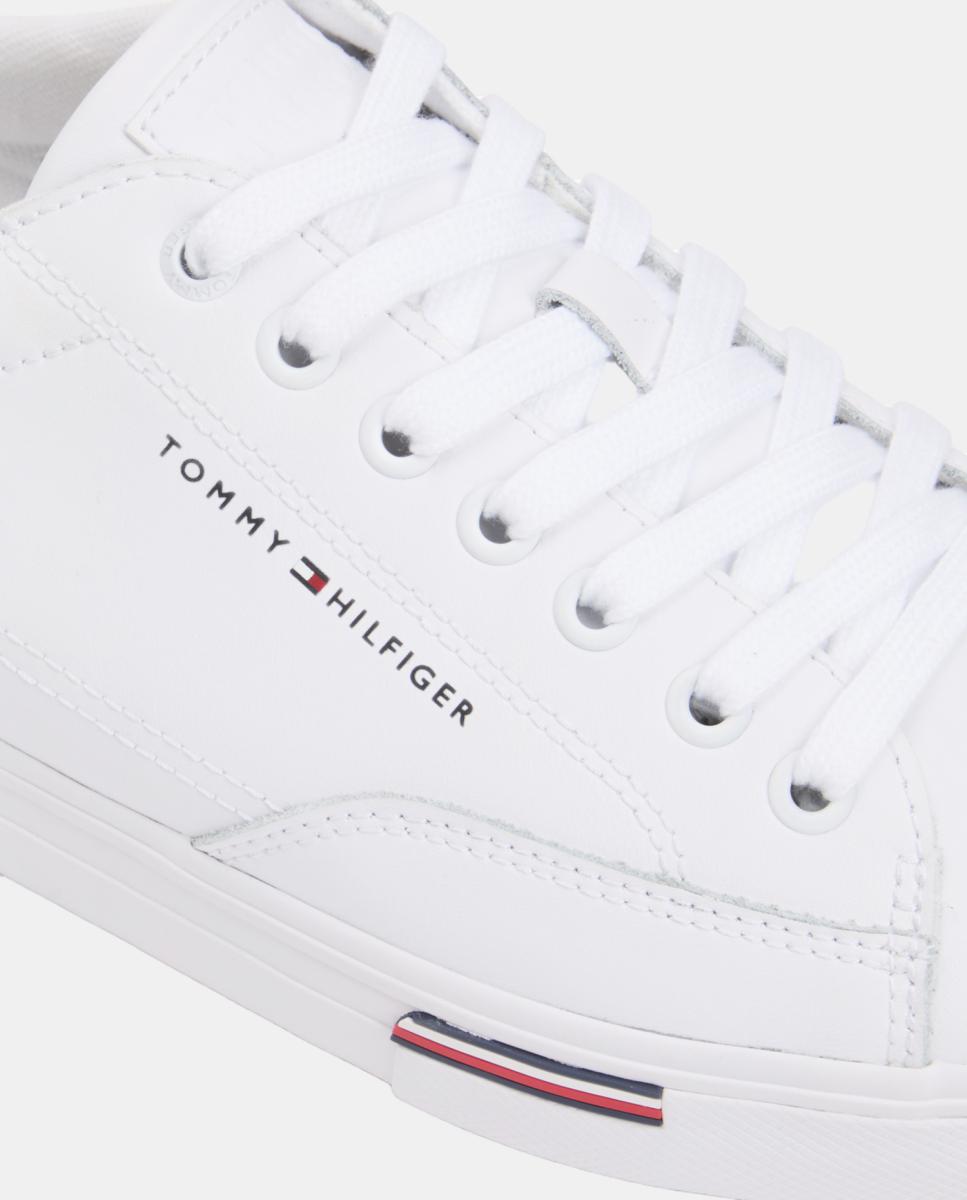Sapatilhas com Detalhe da Marca - Branco Branco-6