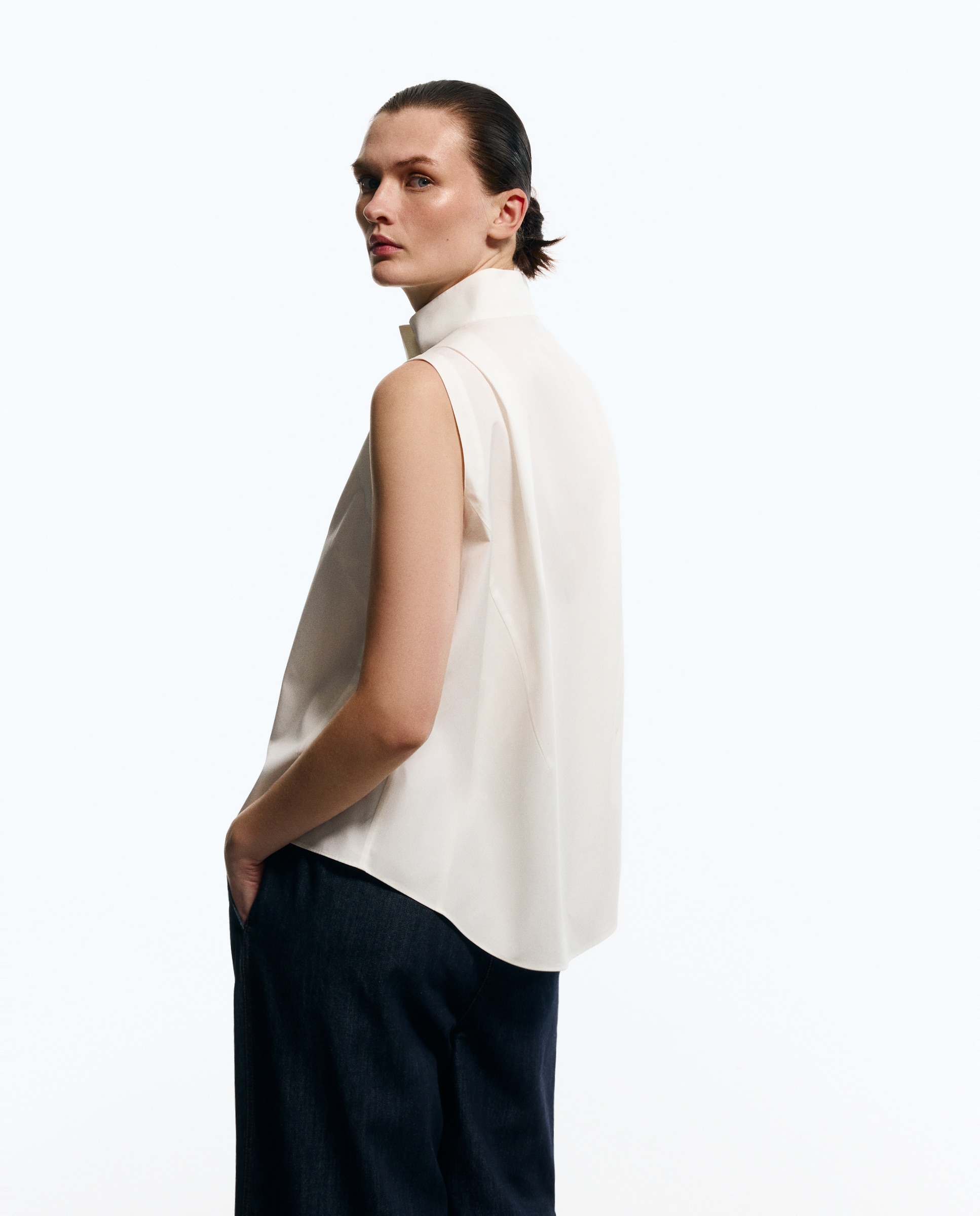 Camisa de mujer sin mangas con cuello camisero popelín - Woman Limited El Corte Inglés - Blanco Blanco-4