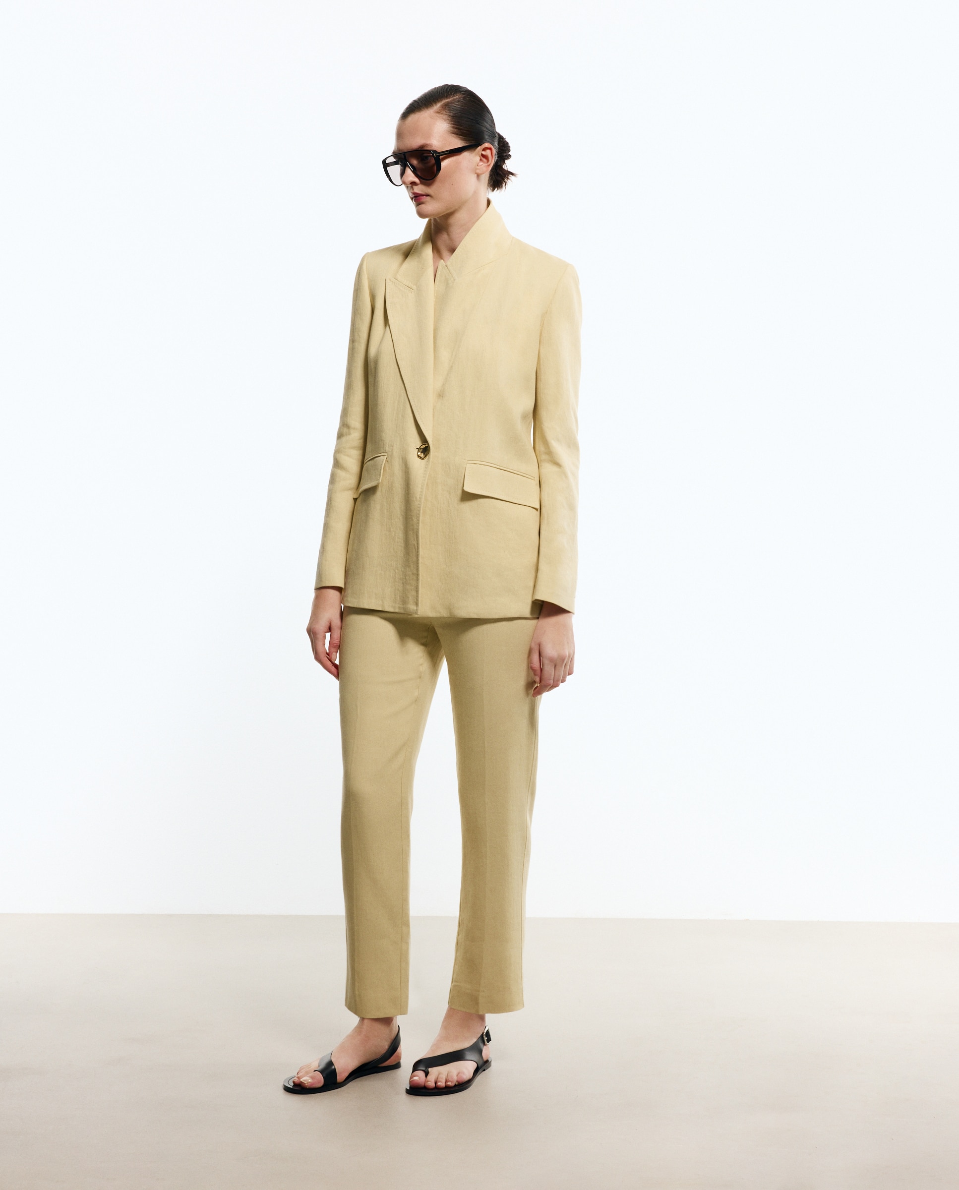 Woman Limited El Corte Inglés - Pantalón de mujer semipitillo lino.