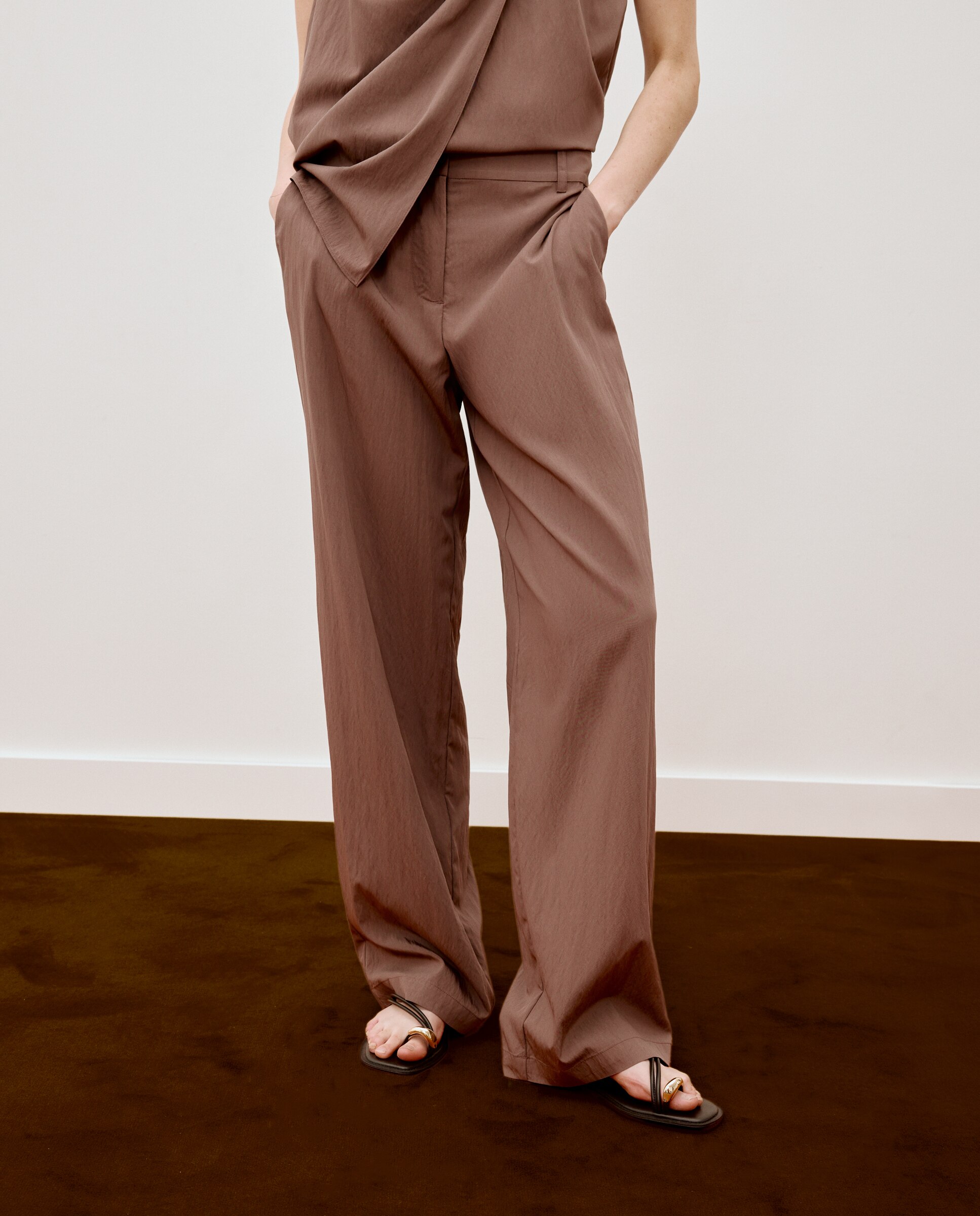 Pantalón ancho fluido con goma de mujer - Woman Limited El Corte Inglés - Visón oscuro Visón oscuro-2