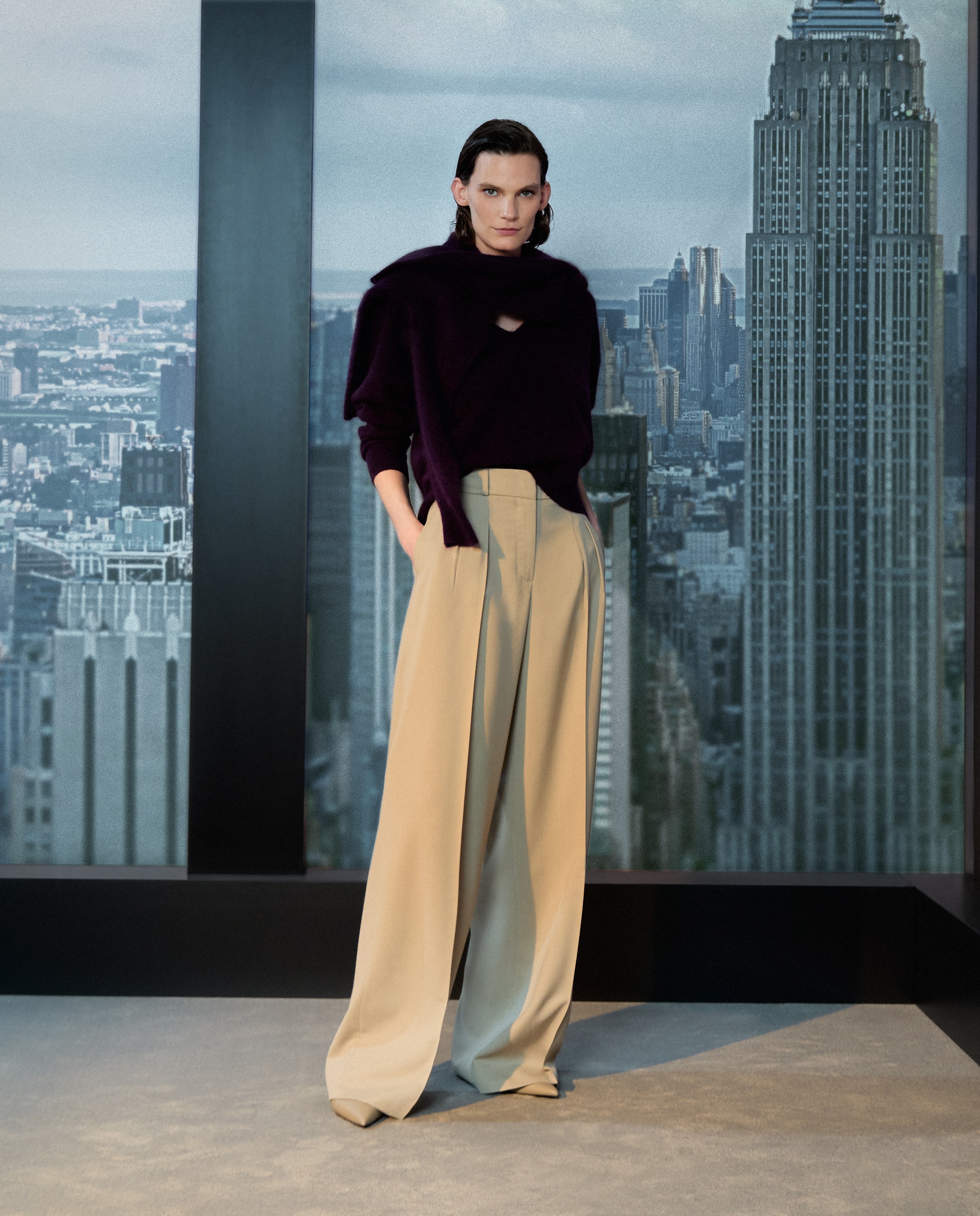 Camisola de Malha Lisa com Decote em Bico Roxo-2