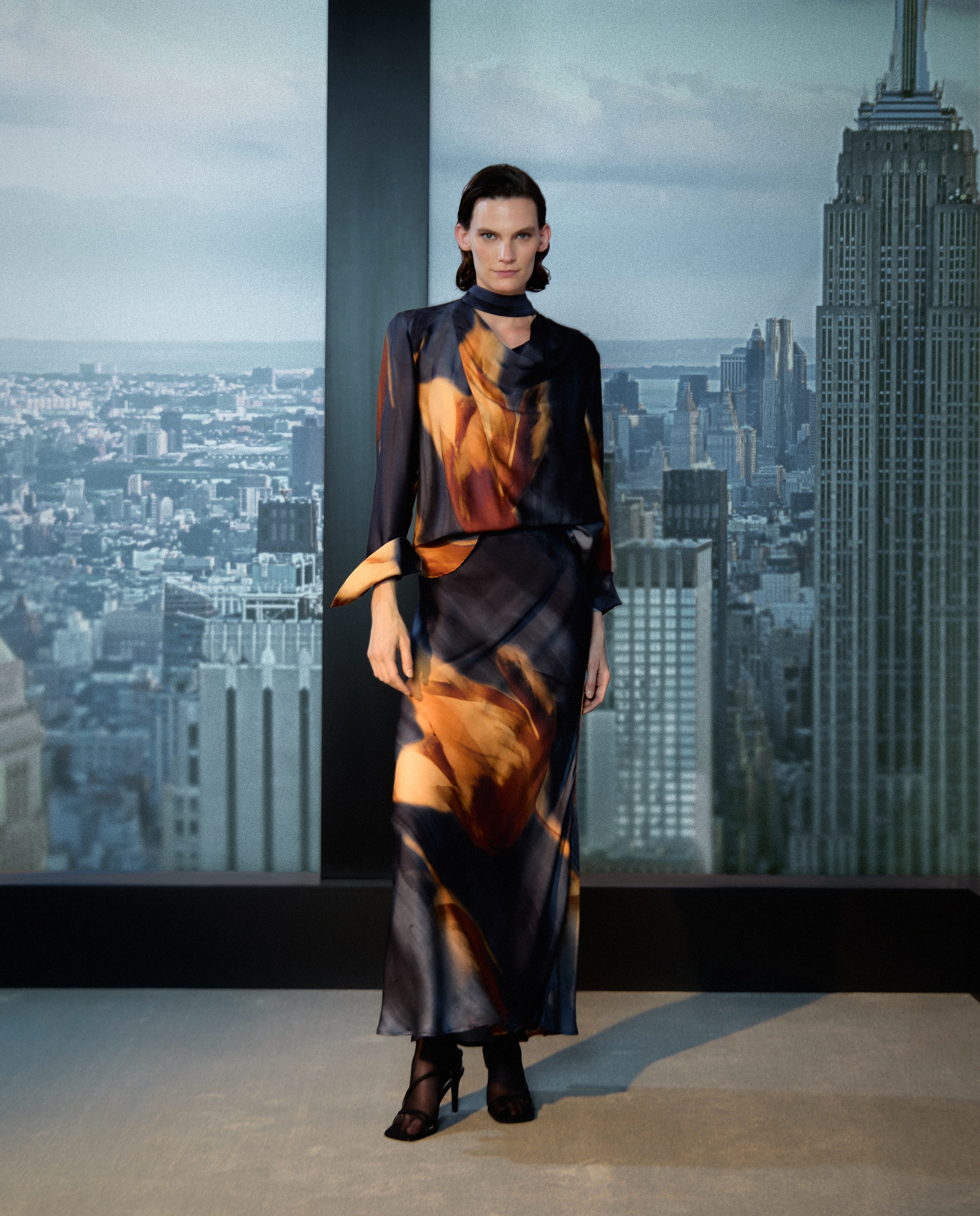 Blusa com Estampado Floral de Túlipa Azul-2