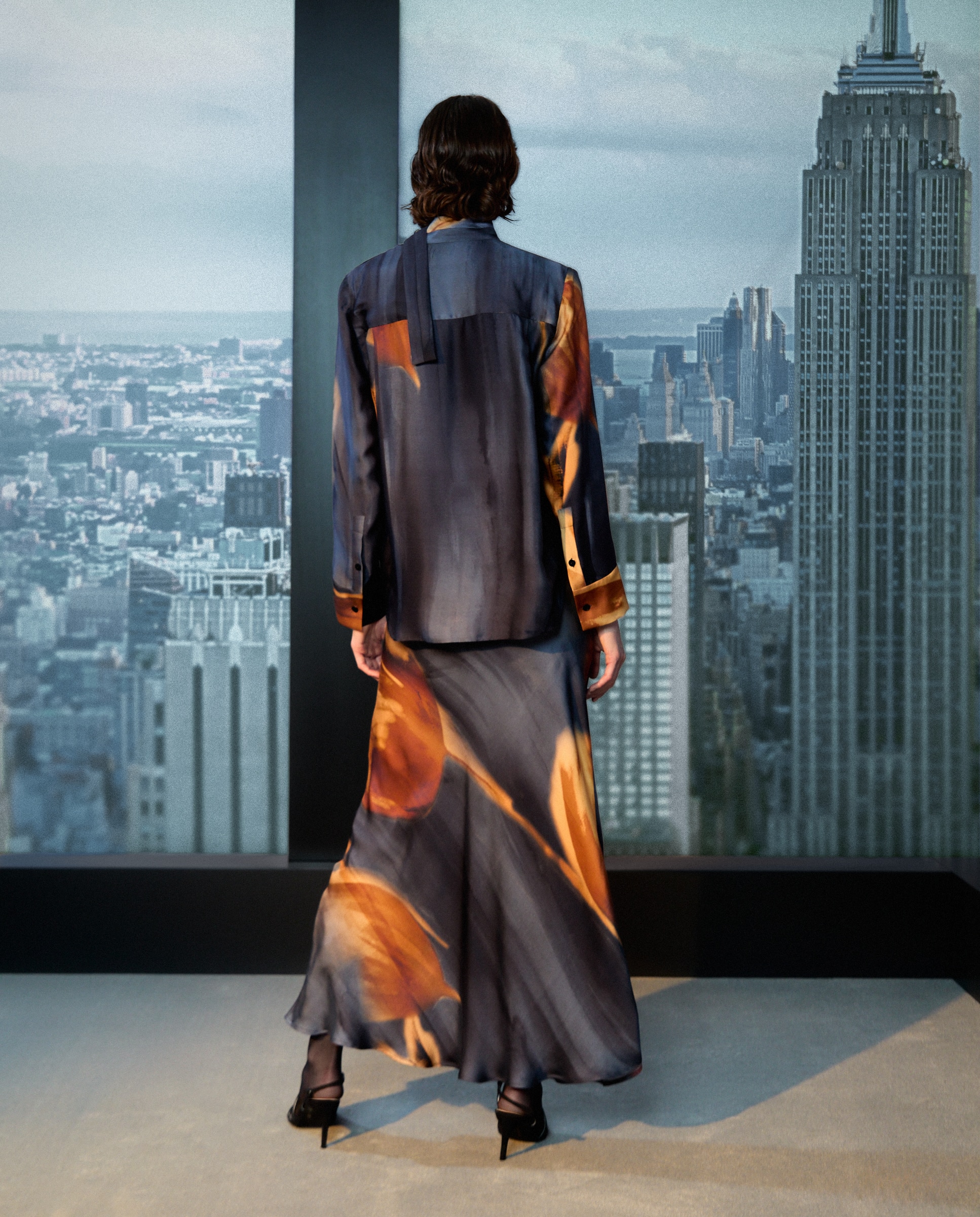 Blusa com Estampado Floral de Túlipa Azul-3