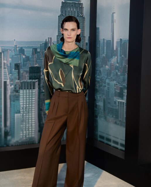 Imagen 0 de Blusa de mujer cuello pañuelo