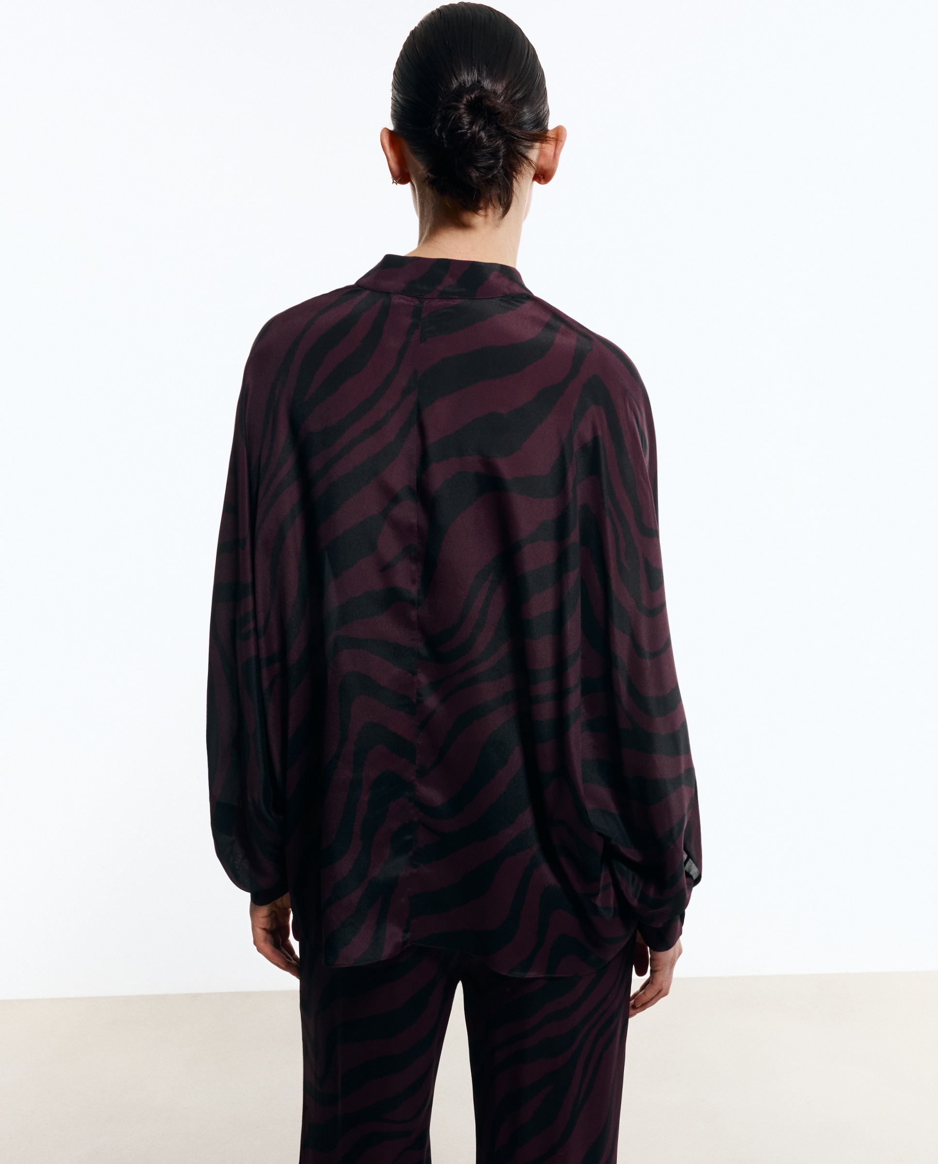 Blusa com Animal Print de Zebra Roxo-3