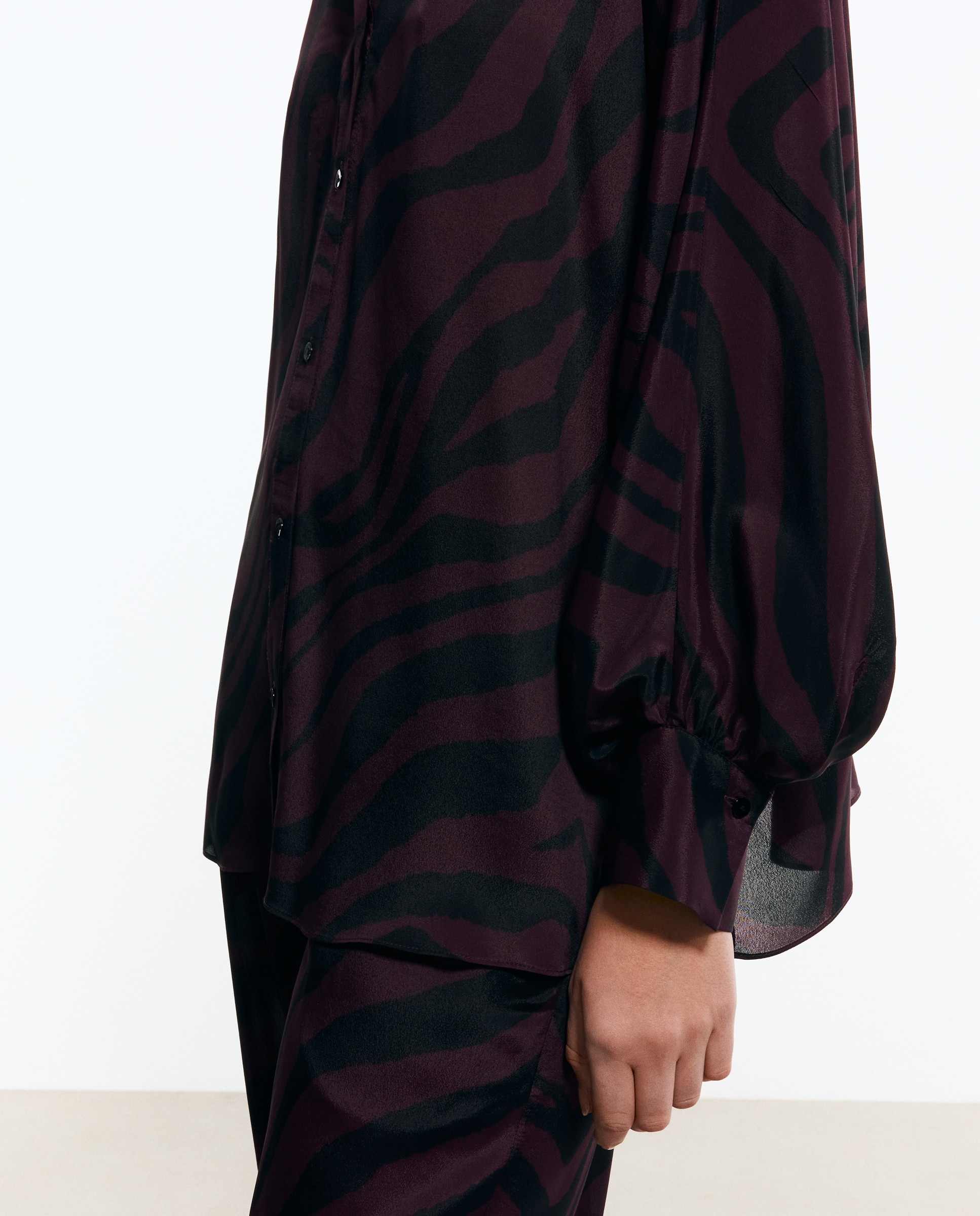 Blusa com Animal Print de Zebra Roxo-4
