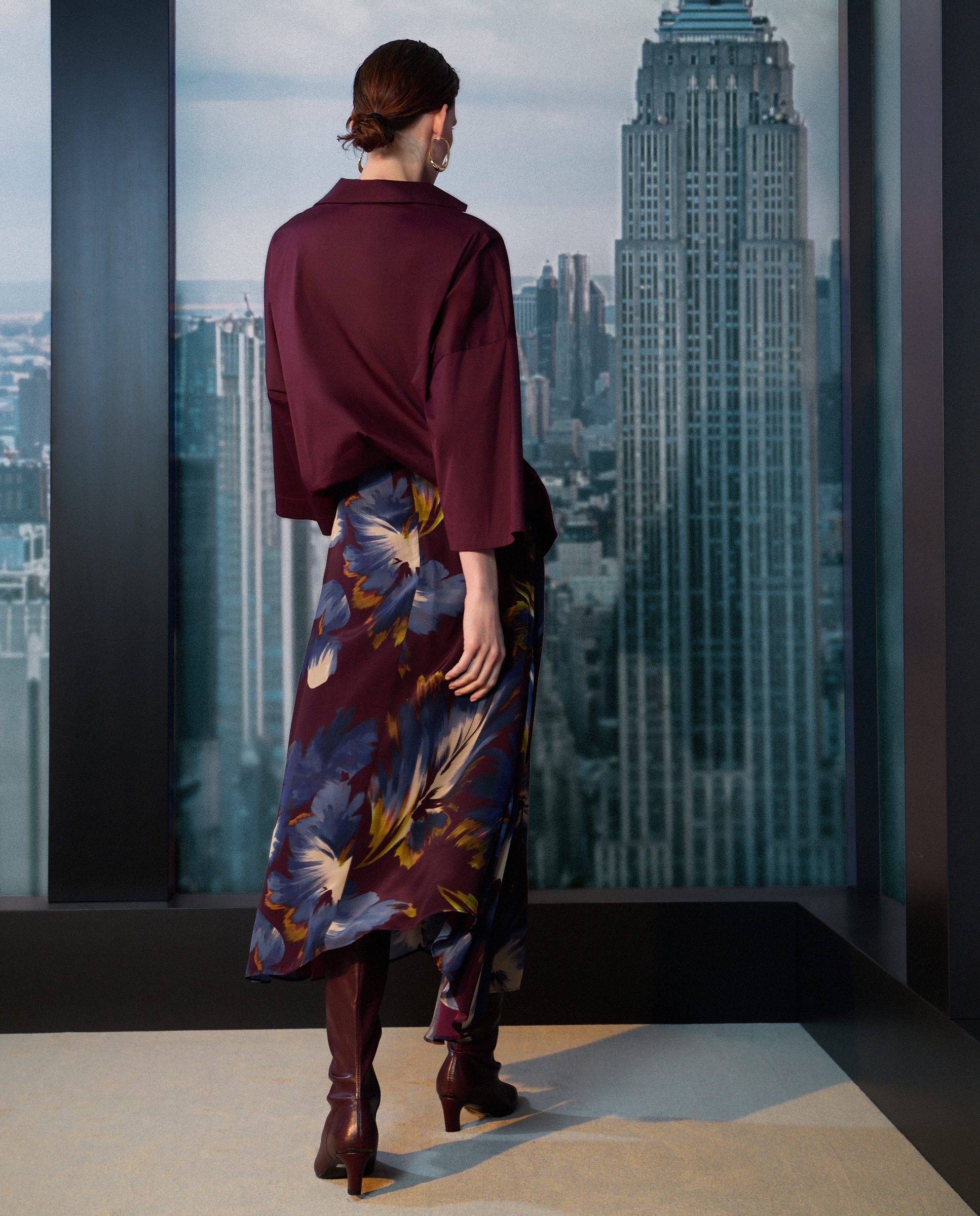 Saia midi acetinada Vermelho-3