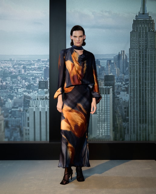 Imagem 0 de Saia com Estampado de Túlipas