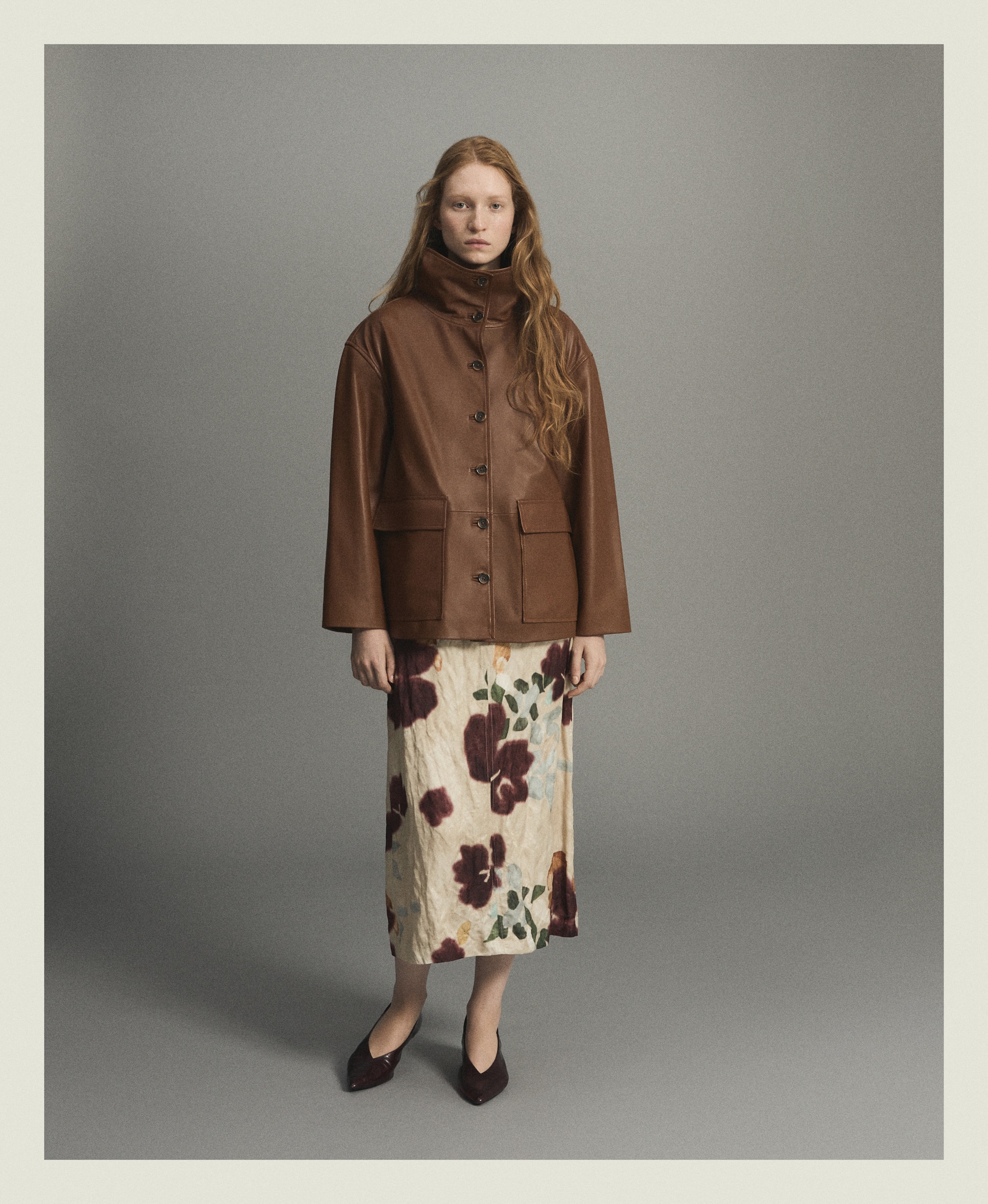 Imagem 0 de Saia Direita com Estampado Floral