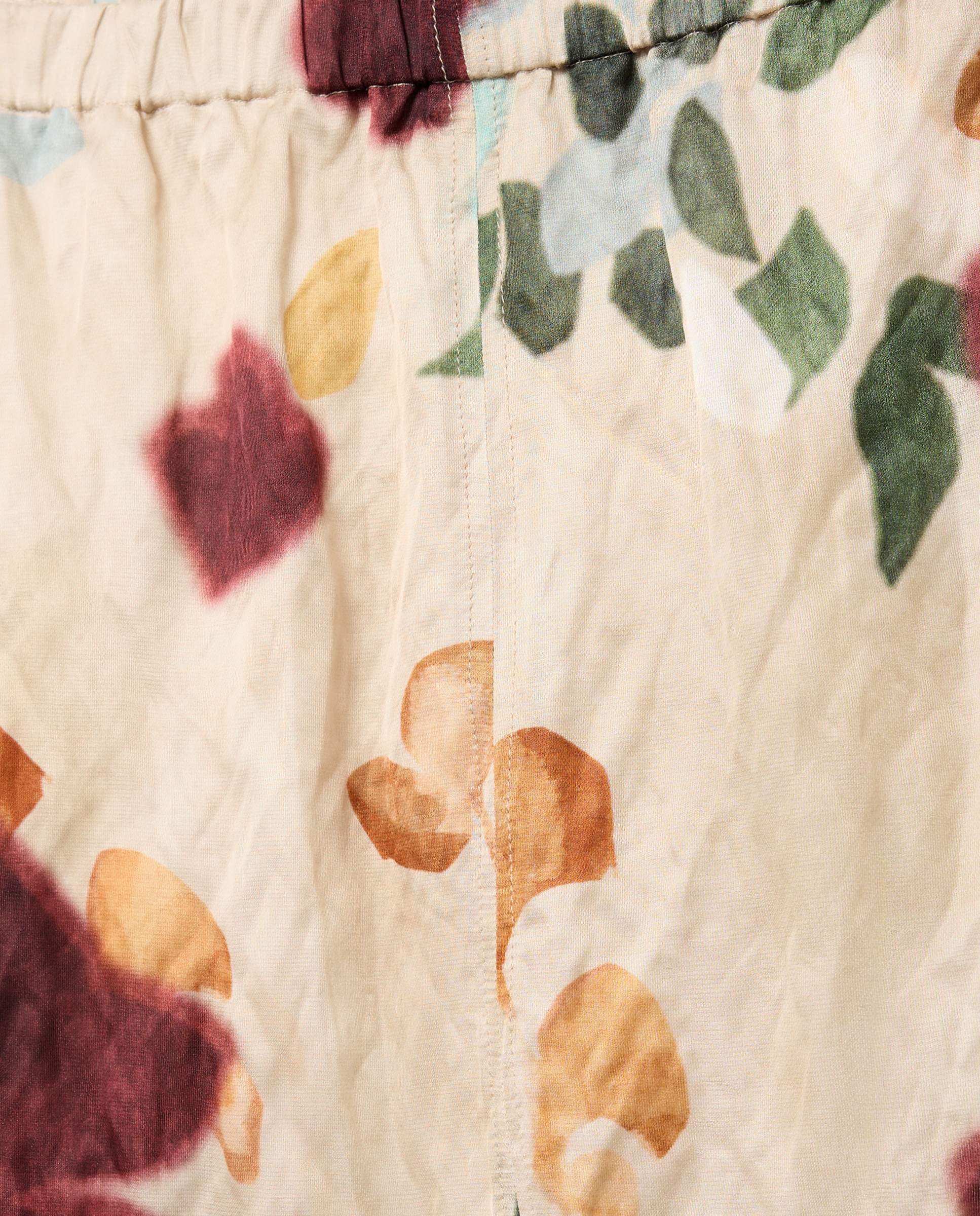 Saia Direita com Estampado Floral Branco-2